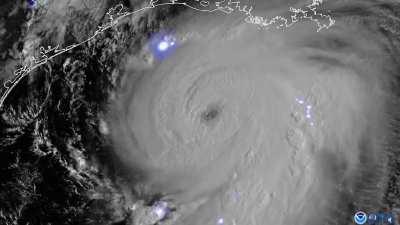 Hurricane Laura strengthens into a category 4 beast