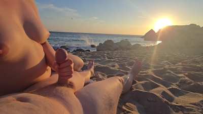 Romantic sunset on a beach 😘