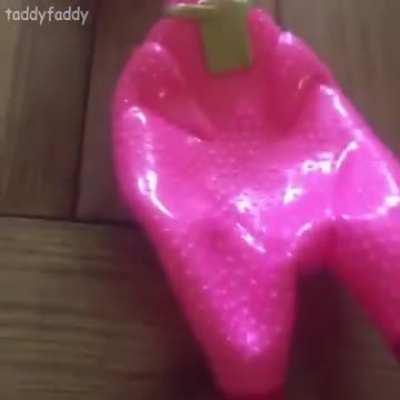 [Poetry] The chicken goes