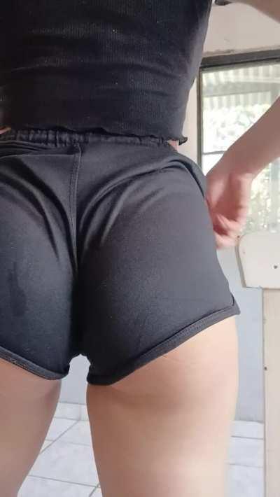 I can't stop to see it. Do you?