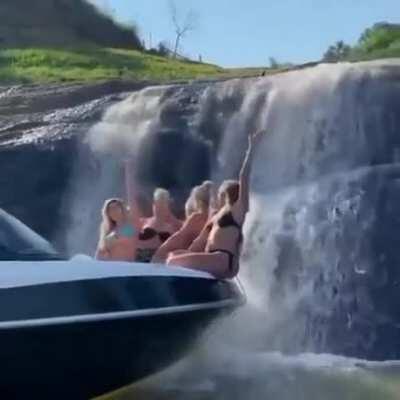 The water and the falls