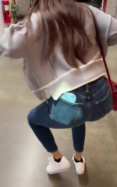 I’m slightly acoustic… don’t judge me…