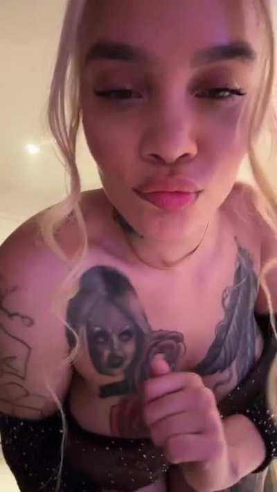 Sara (@welcomebacksara)