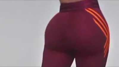 Perhaps you need a closer look... 🍑🍑