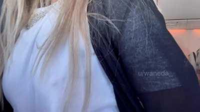 Tits at high altitude [GIF]