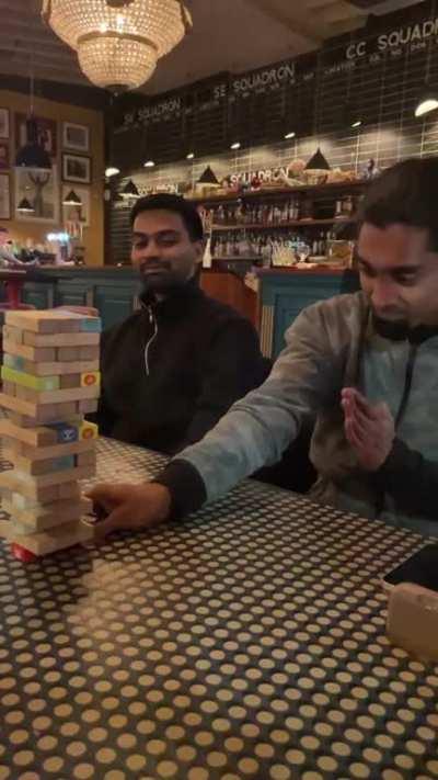 Now i want to be hi's friend