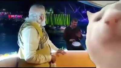 Mr Moodi Vibing to levan pollka