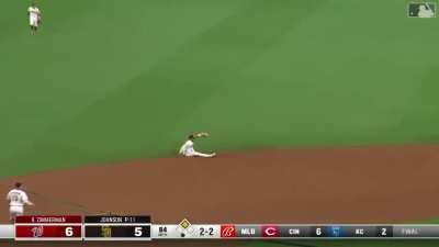 [Highlight] Fernando Tatis Jr defies gravity to rob Ryan Zimmerman of a hit