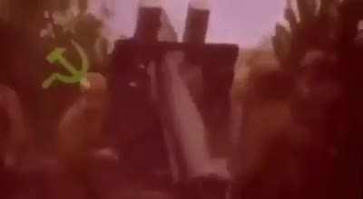 Quem não apoia o comunismo é tchola