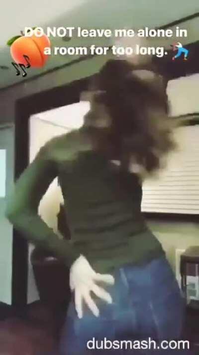 Juliana Harkavy 🍑