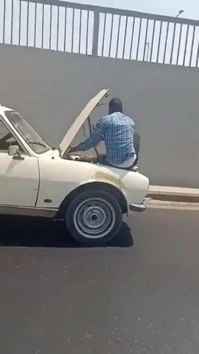 This is what you call a 'mobile mechanic'...