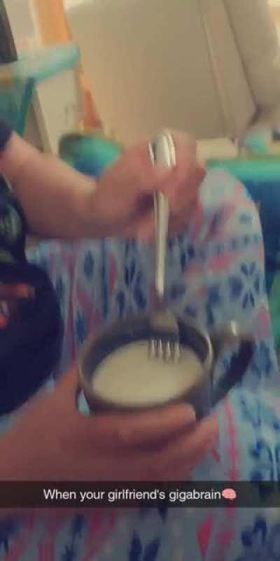 The way my girlfriend dunks Oreos