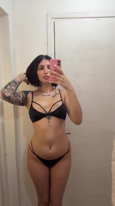 Trying out my new set😋