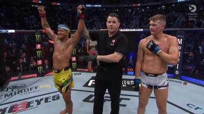 [SPOILER] Gilbert Burns vs. Stephen Thompson