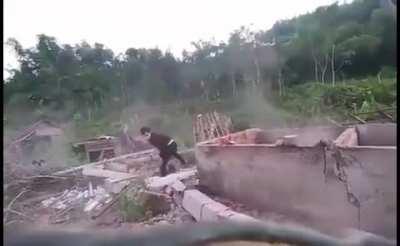 Lemme put this wall to sleep