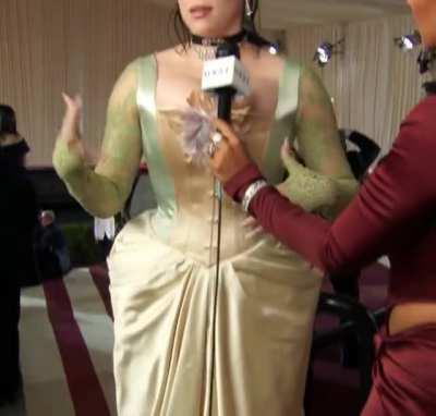 Met Gala dress