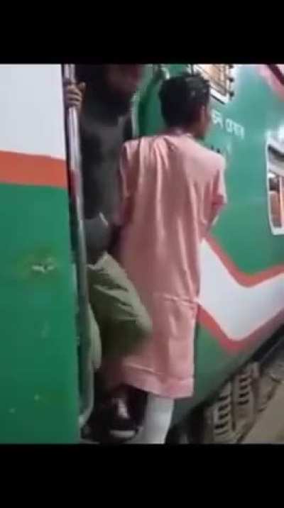 Moral : Never stand at the exit !