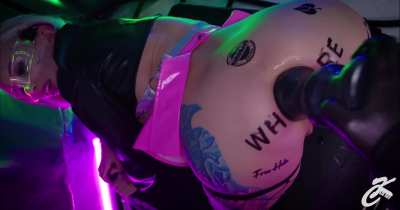 a smile turning into ecstasy, that's what this dildo is for