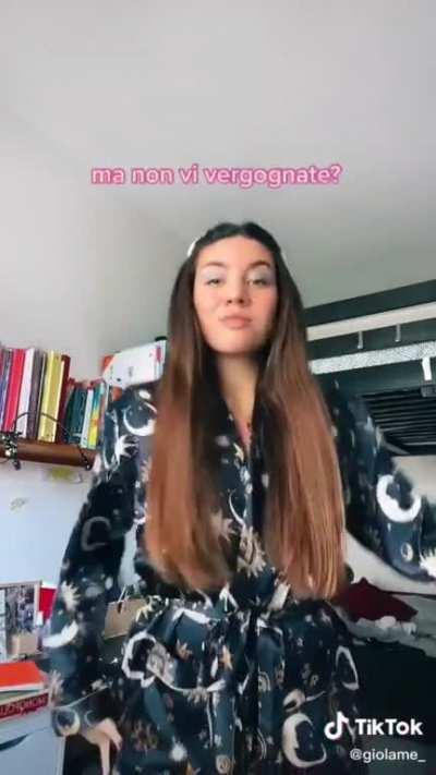 Giolame lingua e ahegao👅+tette e capezzoli🍐+culo e twerk🍑