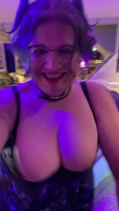 Your favorite busty slut!