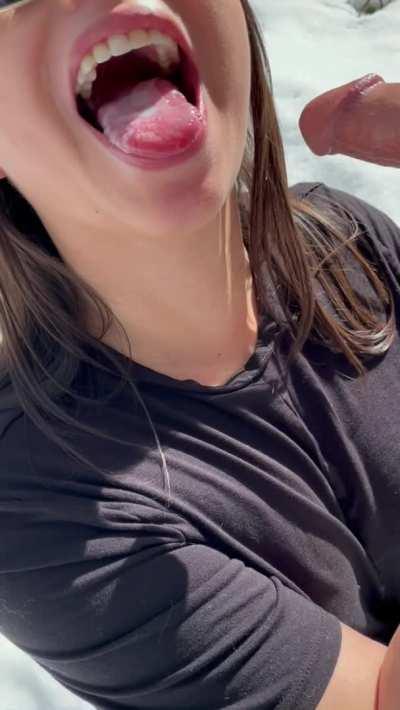 soar throat remedy is warm cum😚