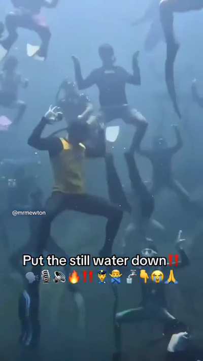 Put the still water down‼️🗣️💦 (from r/LostRedditor)