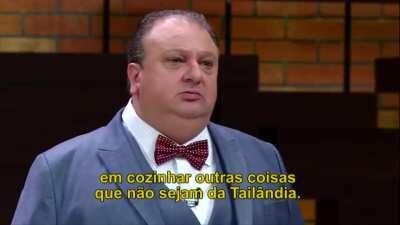 É, ela tem um ponto.