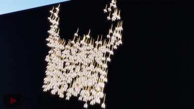 Creating a painting with 1500 arrows..(Command blocks keep them from despawning)