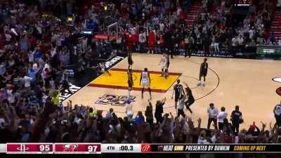 [Highlight] Jimmy Butler slams the inbound lob with 0.7s on the clock to win the game!