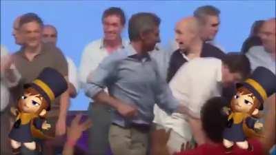 Hace 1 año postee esto al ver los primeros resultados de las elecciones. No esperaba que fue tan literal