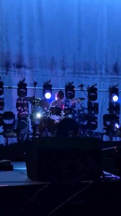 I saw Bloc Party yesterday and it was incredible.