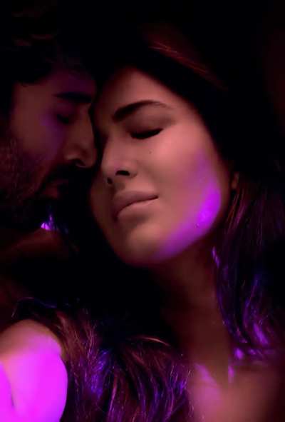 Hot romance 🤩😻