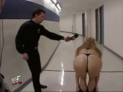 Tori (Terri Poch) takes off her gown before her Evening Gown Match with Ivory, 