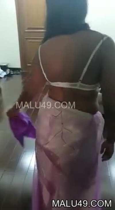 SUPER SEXY MALLU GIRL SUCKING BOOS DICK