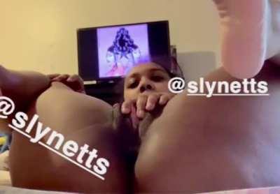 (re-upload) cause sam bitch ass keep reporting it , also dont buy meets from sam she scams people ! she also blocked people on her onlyfans after they subscribed