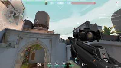 Cypher Cam on Bind B that can see both long and the bombsite