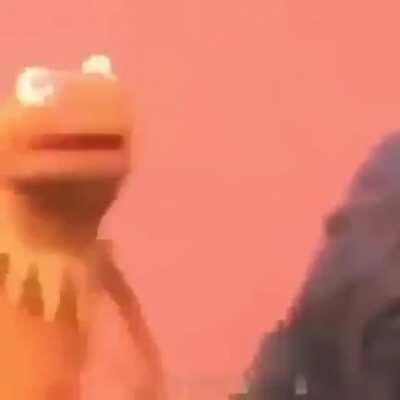 Posting SFW videos I found in NSFW Discord channels Day 92