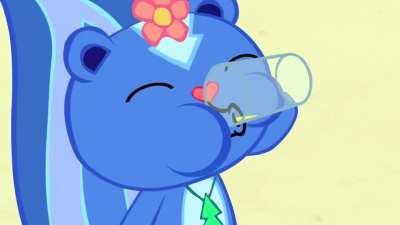 Eyes Cold Lemonade in 60FPS! (blurb)