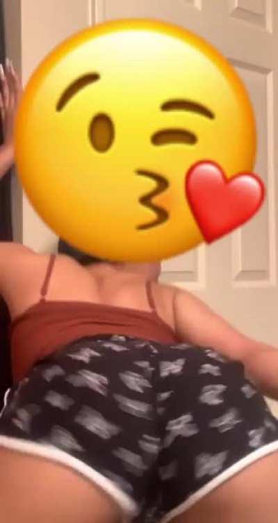 Call my bluff u will never seen none I got no where ...ppl to hot can't post to much ....go follow and support my fav girl💙🥇