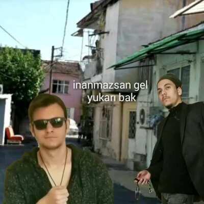 Sebepsizce güldüm buna ajsbsubı