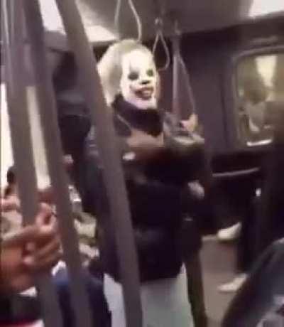 JoKerHhhH!! PENNYWISEUU