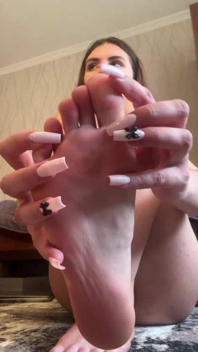 If u were my bf how often u eat my feet?