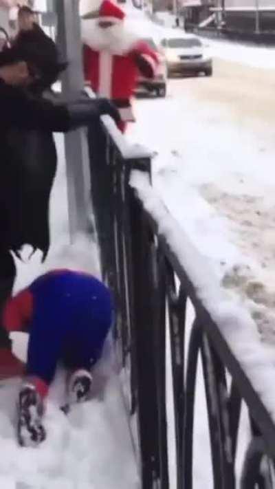 Tf Spider-Man do to get his ass beat by Batman 😭😭😭 Santa intervened