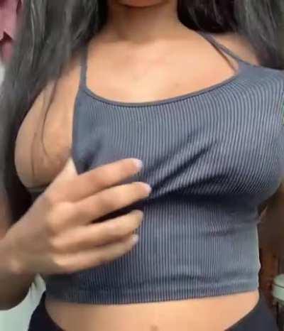 Say hi if you’d let me put them in your face like this 😇