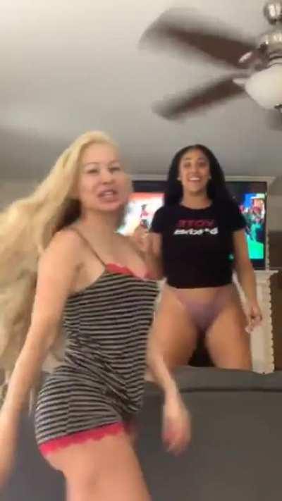 SarahOliver - Video #2954