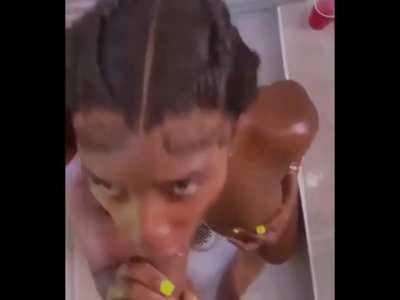 Sexy Ebony Gets A Facial