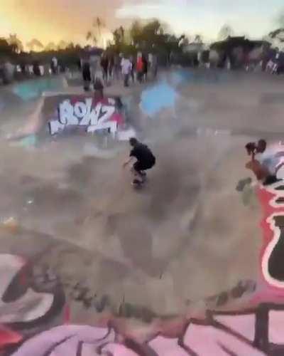 O cara zerou o skate
