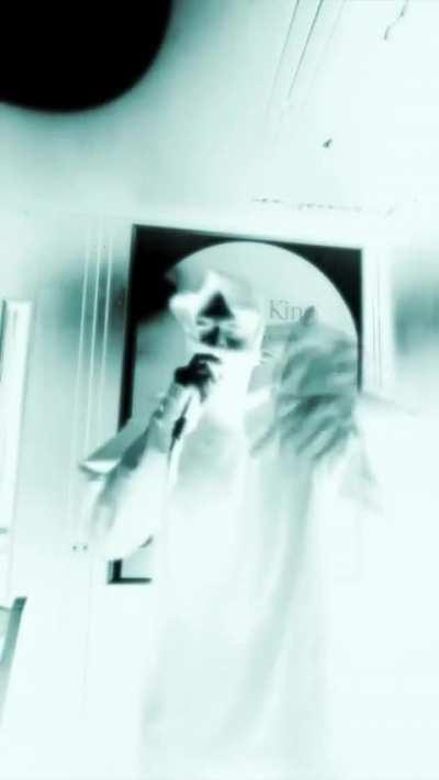 Vultures x the fan cover by @kizukiotani