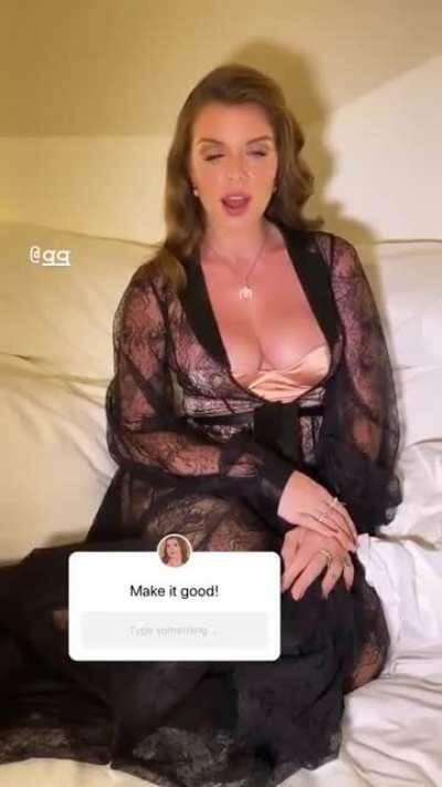 Julia requiring questions to answer in her stories (07/31/2020)