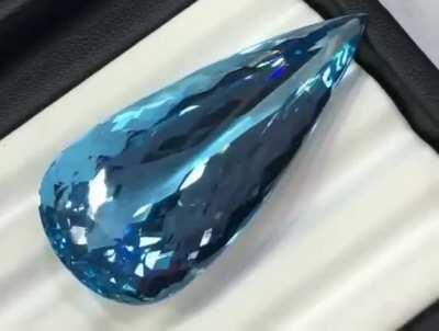 Over 100ct Aquamarine . Thought I share with you guys here in this hot summer